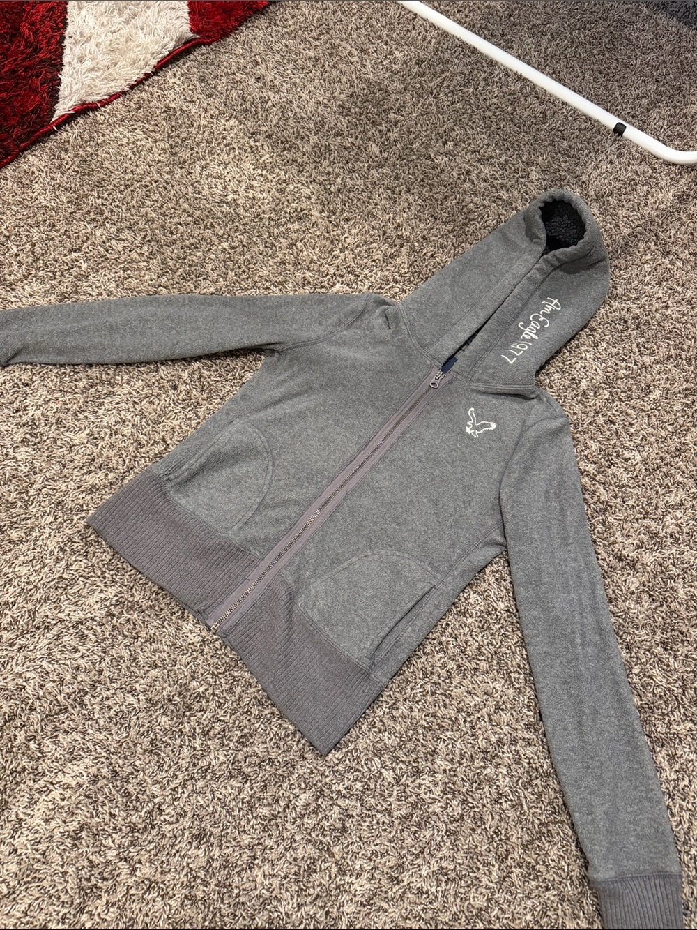 American eagle sweater